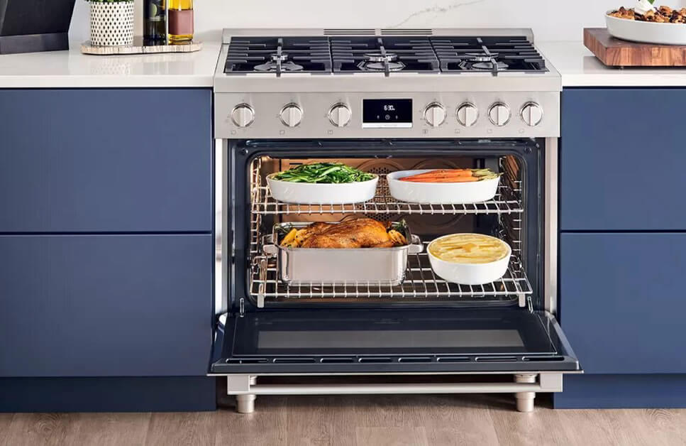 Ofertas Bosch: ahorra 80 euros en este horno de cocina con acabados en  acero inoxidable y siete funciones de cocción, Escaparate: compras y  ofertas