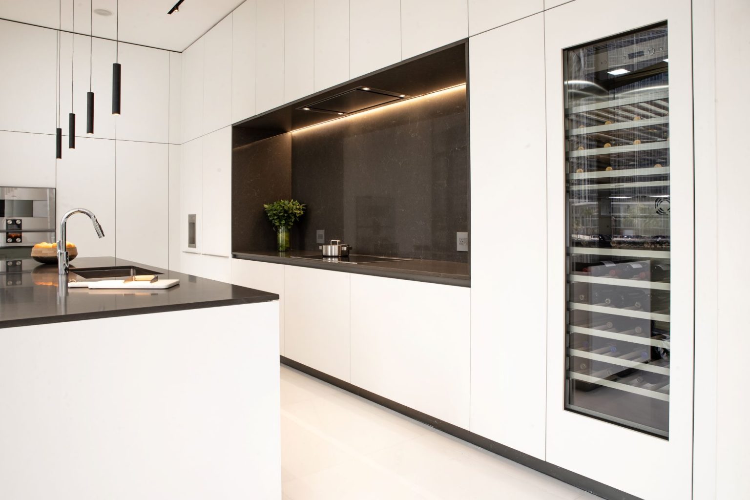 Aston Martin Residences 5