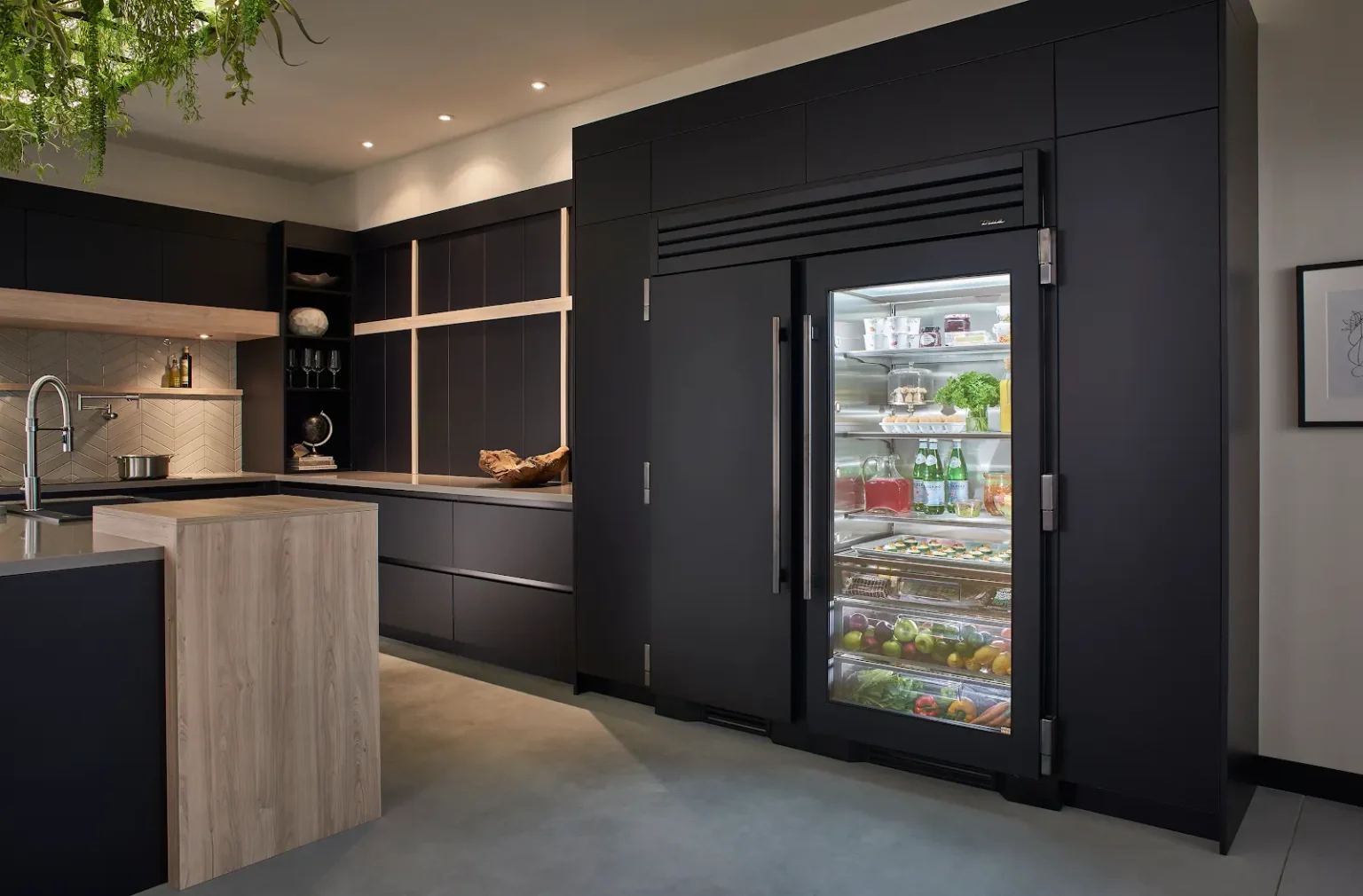 True-Nubuck-Kitchen_Ultra-Matte-Black_Pewter-Mid2-1536x1010-fix